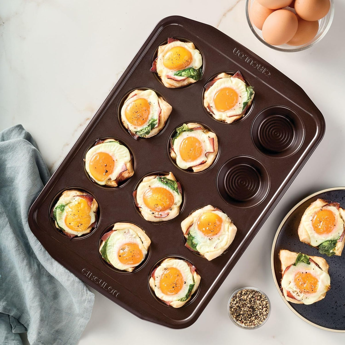 12-Cup Nonstick Muffin Tin for Enhanced Baking Performance