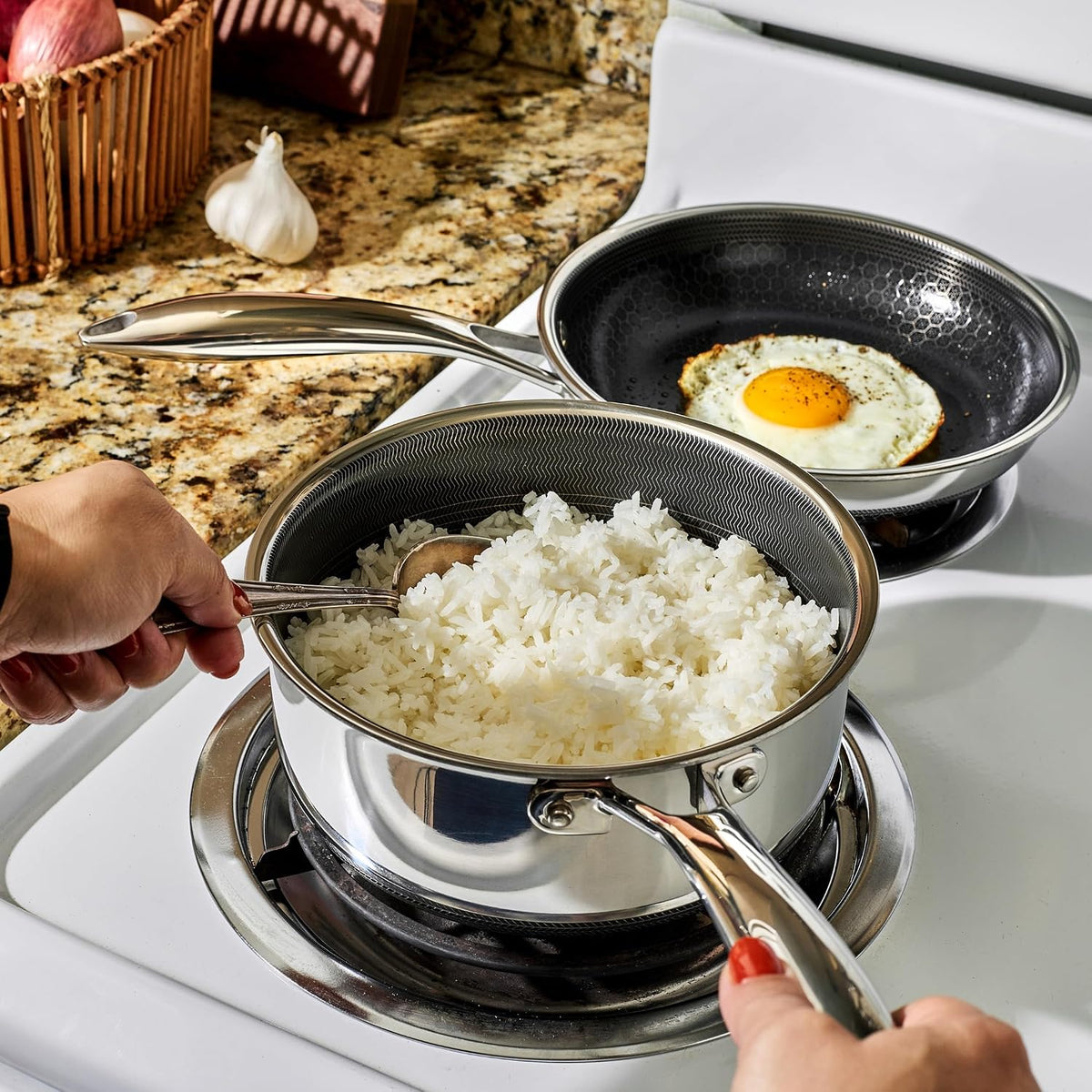 Hexclad 2QT Hybrid Nonstick Saucier with Lid, Induction Ready