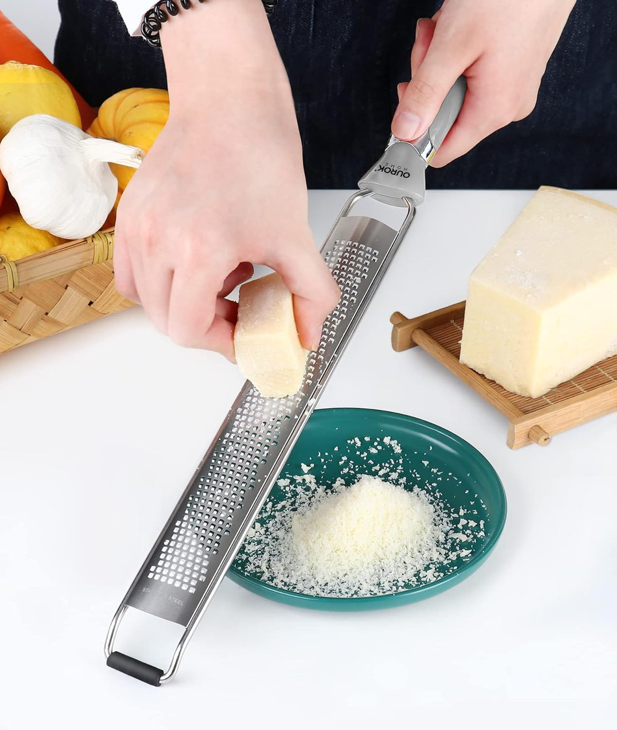 Zest up your cooking game! 🍋✨ Stainless steel lemon zester & cheese grater for all your flavor needs. Plus, it comes with a handy cleaning brush! 🧼💪 #KitchenEssentials #CookingHacks
