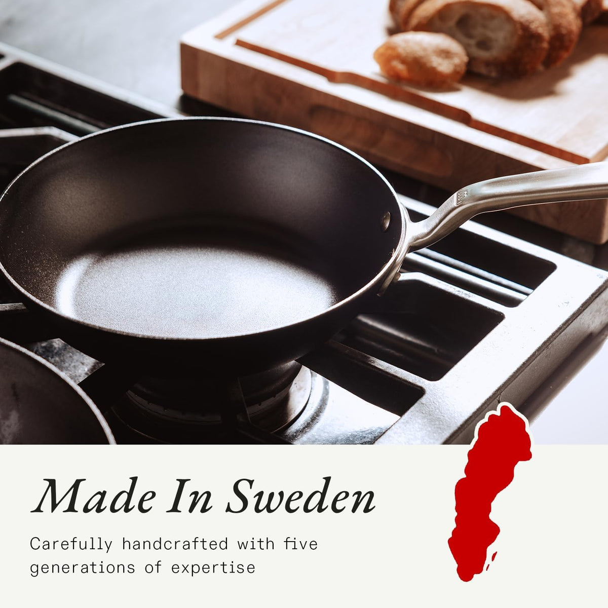Made in Cookware - Seasoned 12" Carbon Steel Frying Pan - Professional Cookware - Crafted in Sweden - Induction Compatible