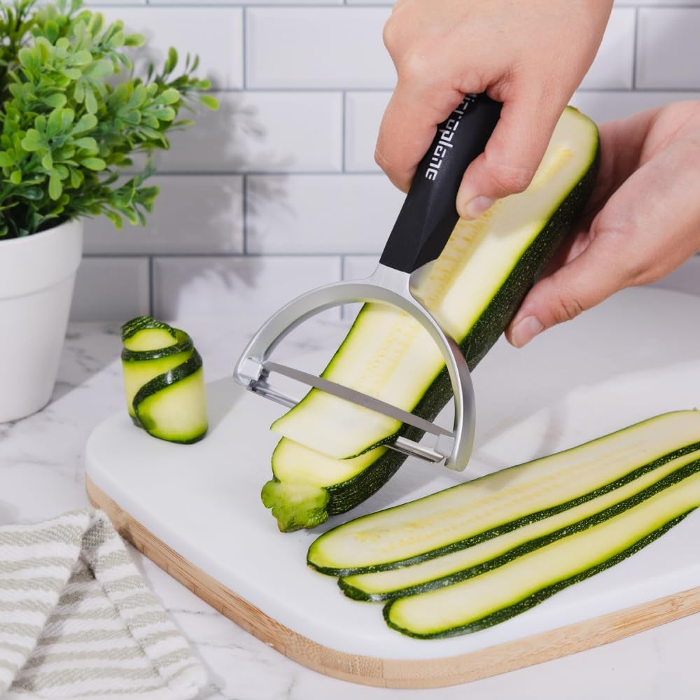 Microplane XL Professional Y-Peeler – Extra Wide Stainless Steel Blade Ideal for Potatoes Squash Pumpkin Zucchini and More, Soft-Touch Handle, Dishwasher Safe, Multi-Use Peeler for Vegetables, Fruits