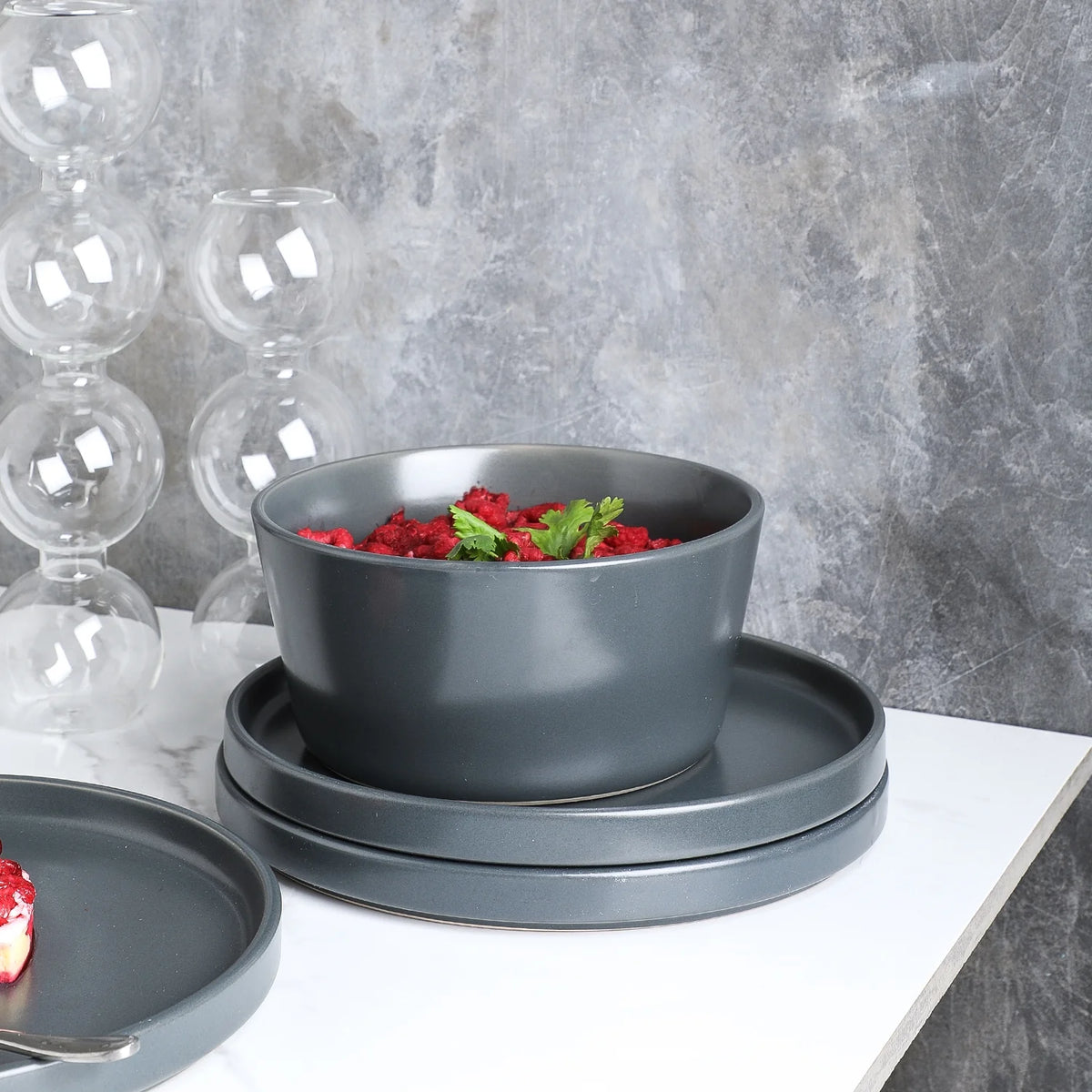 Elevate Your Dining Experience with the Celina 16-Piece Gray Matte Dinnerware Set for 4! 🍽️✨