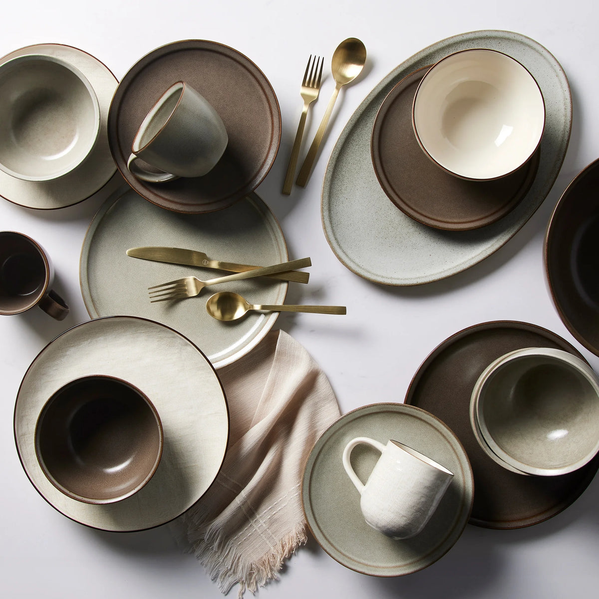 Transform your dining experience with the Better Homes and Gardens 12-Piece Brown Stoneware Dinnerware Set for 4! 🌟🍽️ #HomeDecor #DiningEssentials