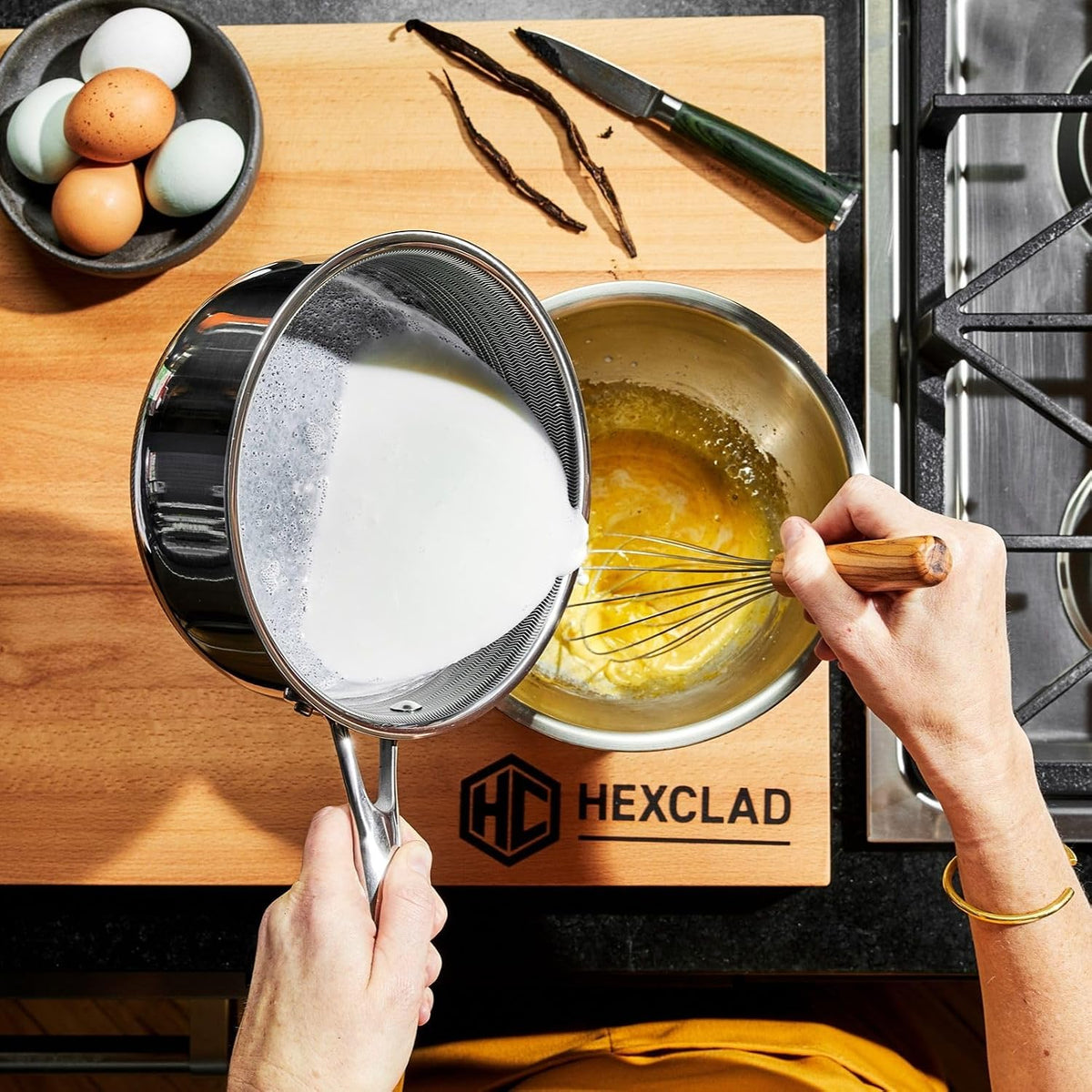 Hexclad 2QT Hybrid Nonstick Saucier with Lid, Induction Ready