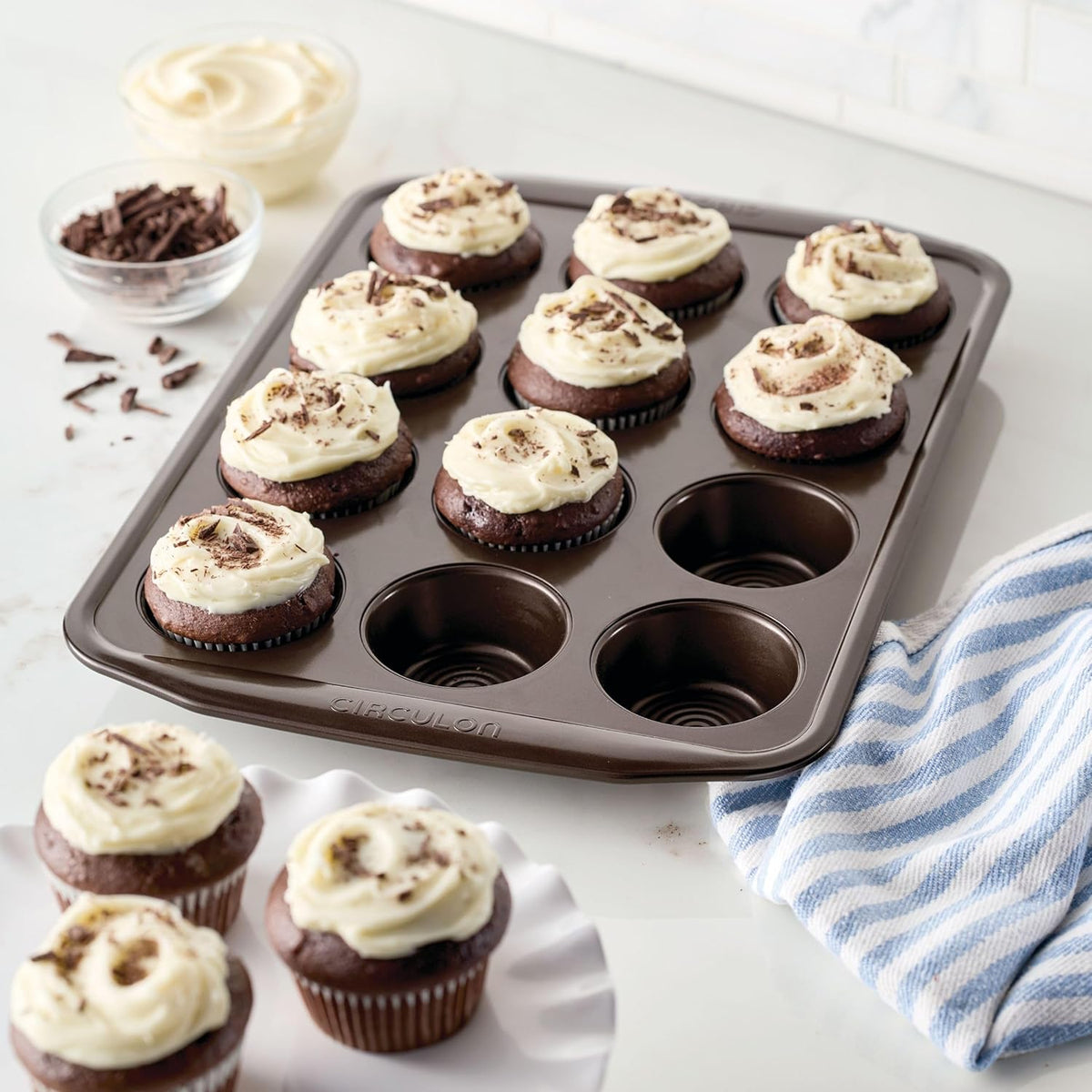 12-Cup Nonstick Muffin Tin for Enhanced Baking Performance