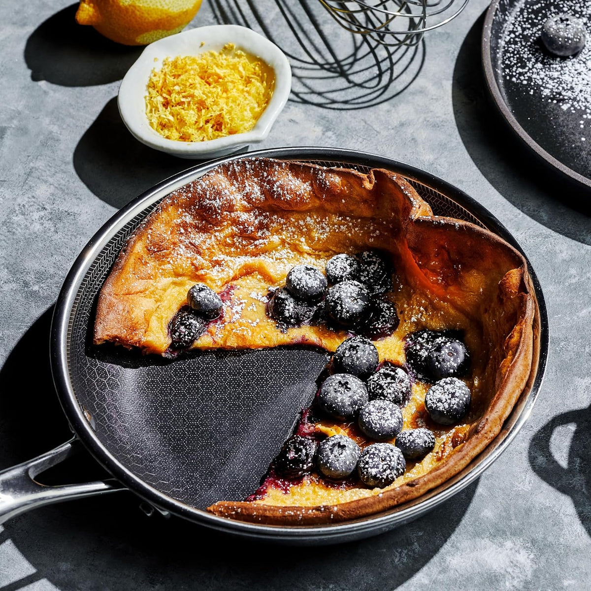 Hexclad 8" Hybrid Nonstick Frying Pan with Lid, Dishwasher & Oven Safe